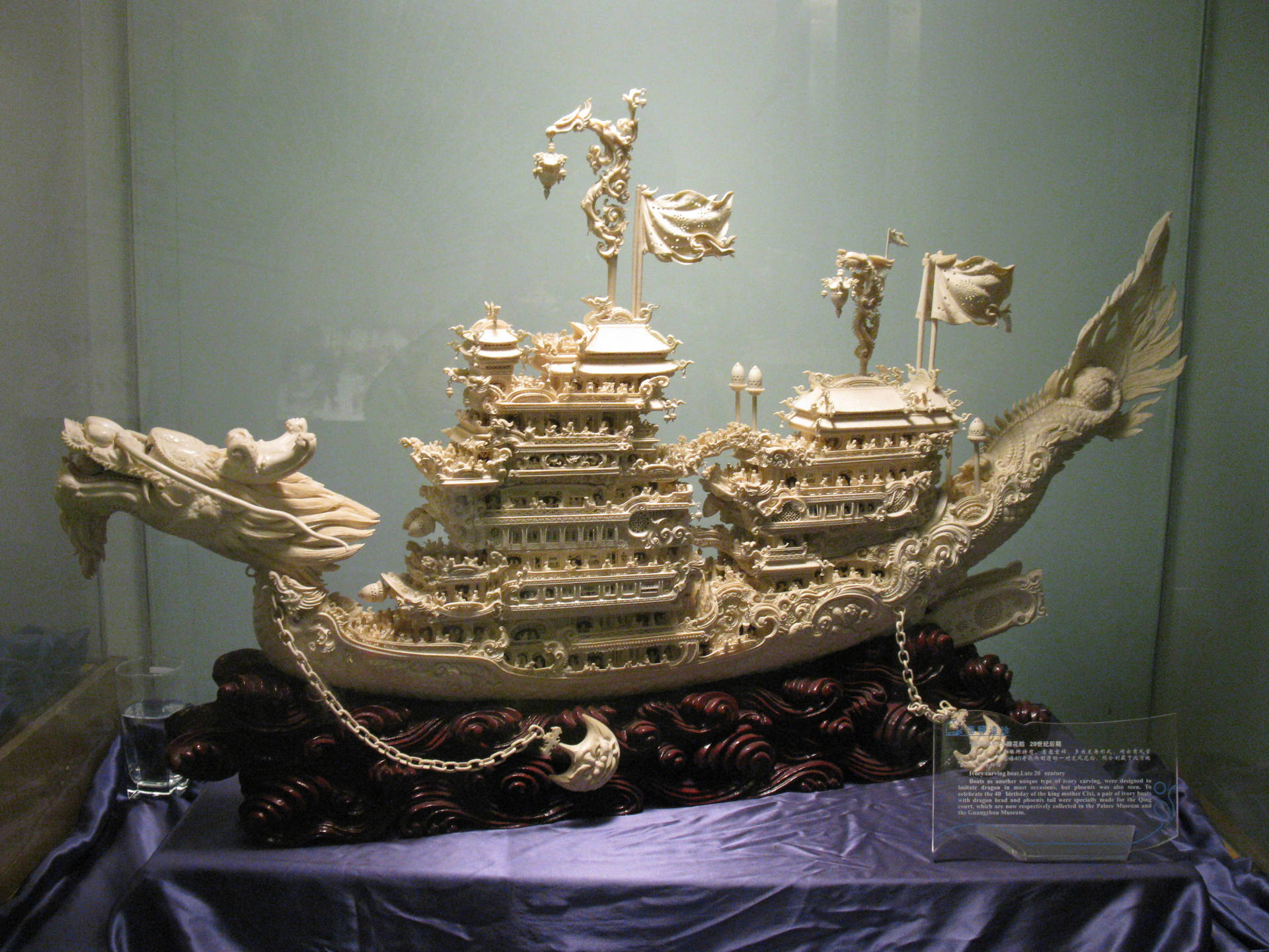 卓藝軒猛犸牙雕精品館 匠心獨(dú)運(yùn)的工藝美術(shù)設(shè)計(jì)盛宴
